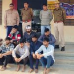 8 youths involved in immoral acts arrested, 3 girls also caught, Bundi and Bharatpur SP office employees included
