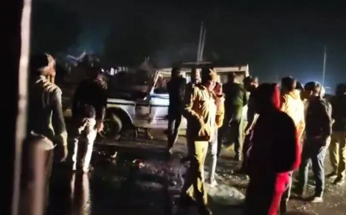 Tragic accident in Dausa, uncontrolled truck crushed the car, three people died