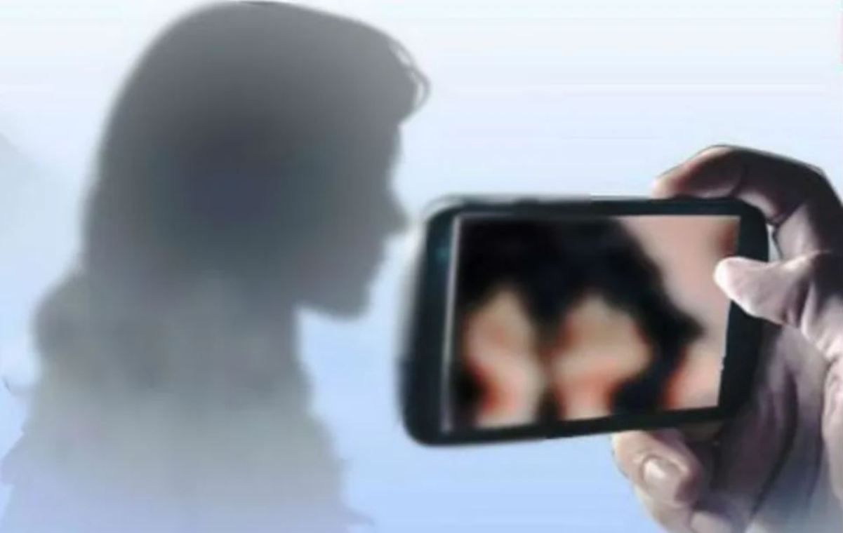 Shameful act of social media manager of female leader, demanding Rs 10 lakh by making obscene video