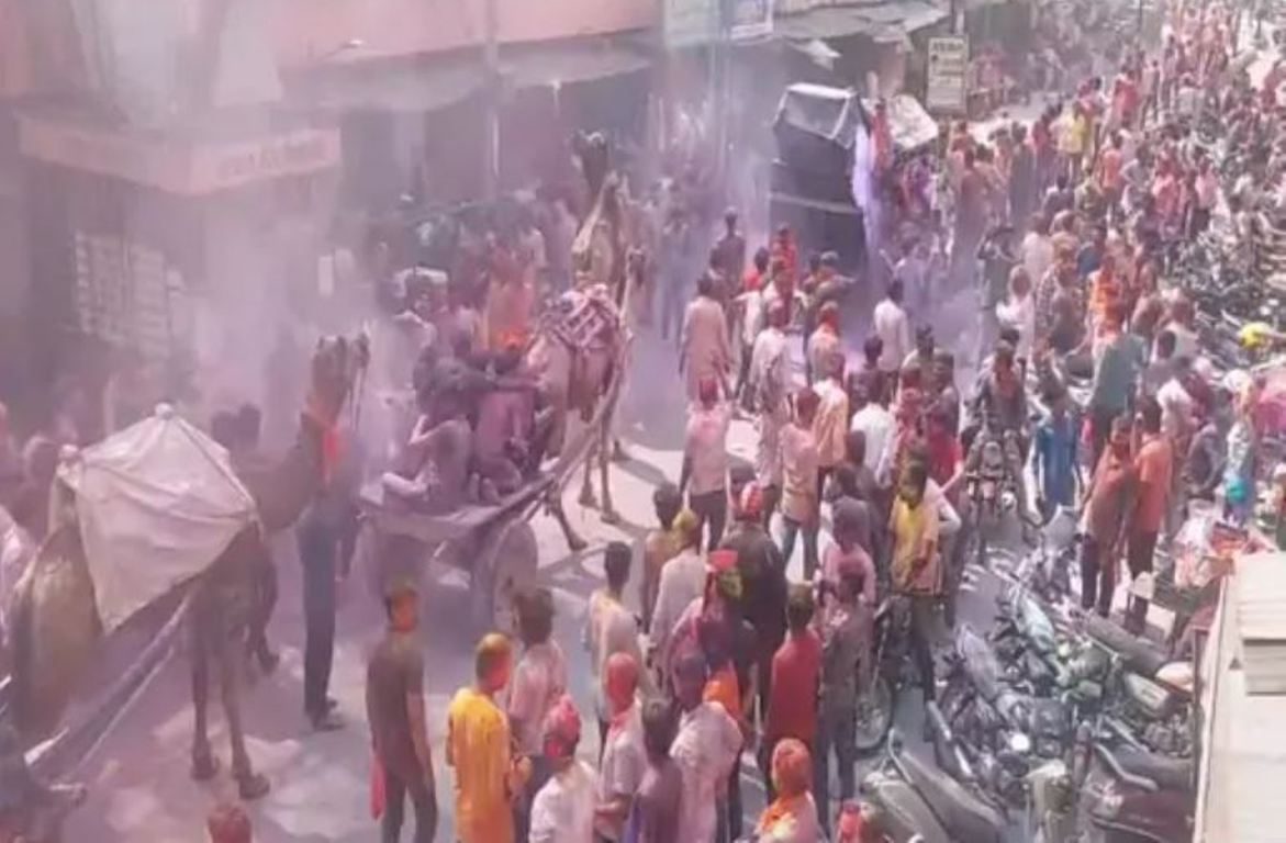 The emperor's procession came out in Tonk with great pomp, Shiv Tandava and Lathmar Holi tableaus mesmerized the mind