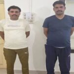 Ranger and assistant forest guard trapped, caught taking 78 thousand cash and a cheque of 1.20 lakh