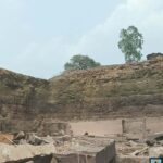 Action on illegal mining: Illegal mining at a broken mine under the guise of lease, penalty of Rs 17.48 lakh imposed