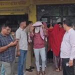 Prostitution exposed under the guise of a spa center in Barmer, 2 young men and 8 women detained